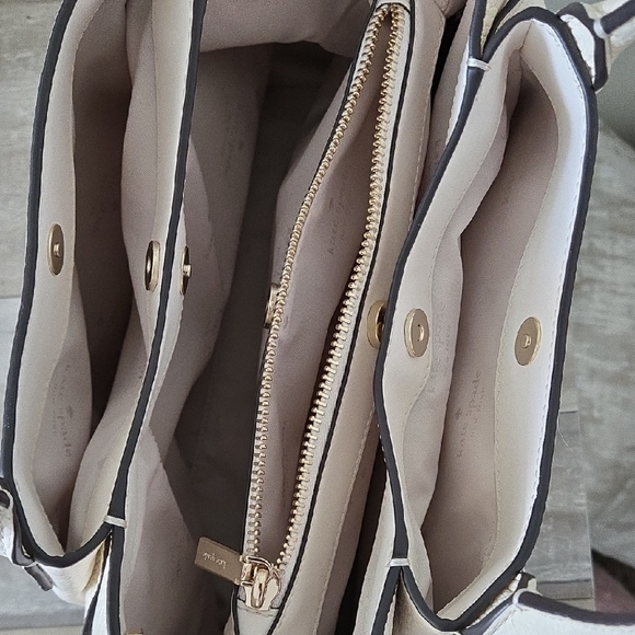 Kate Spade Ivory Satchel Bag - Picture 4 of 11